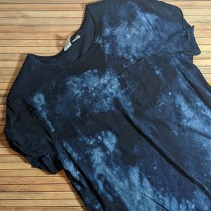 UO | Feathers Navy Blue Tie Dye Pocket Tee